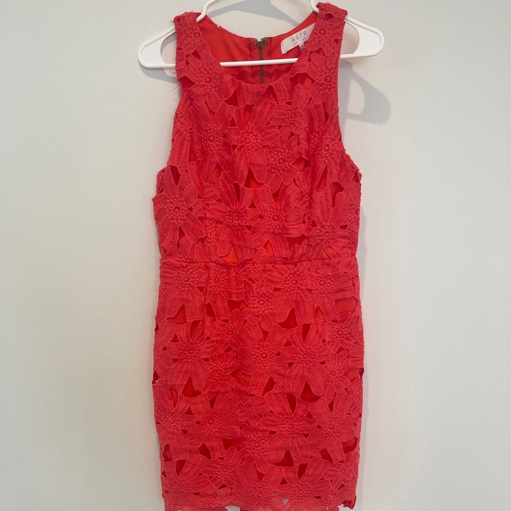 ASTR Floral Textured Coral Bodycon Dress
